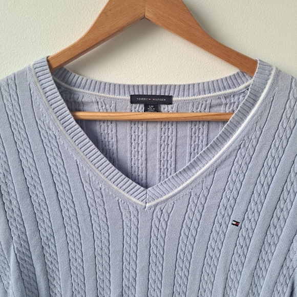 Lavander sweater - Picture 2 of 2
